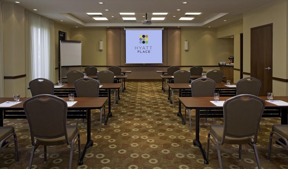 Hyatt Place Sterling Dulles Airport North Facilities photo