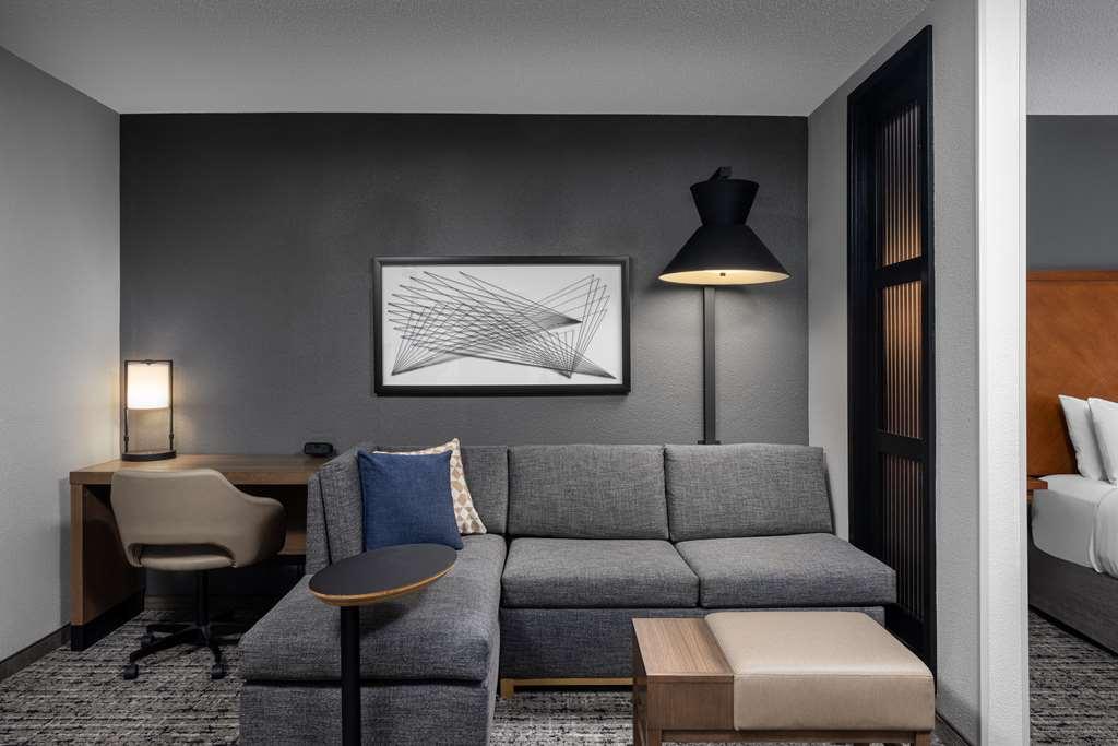 Hyatt Place Sterling Dulles Airport North Room photo